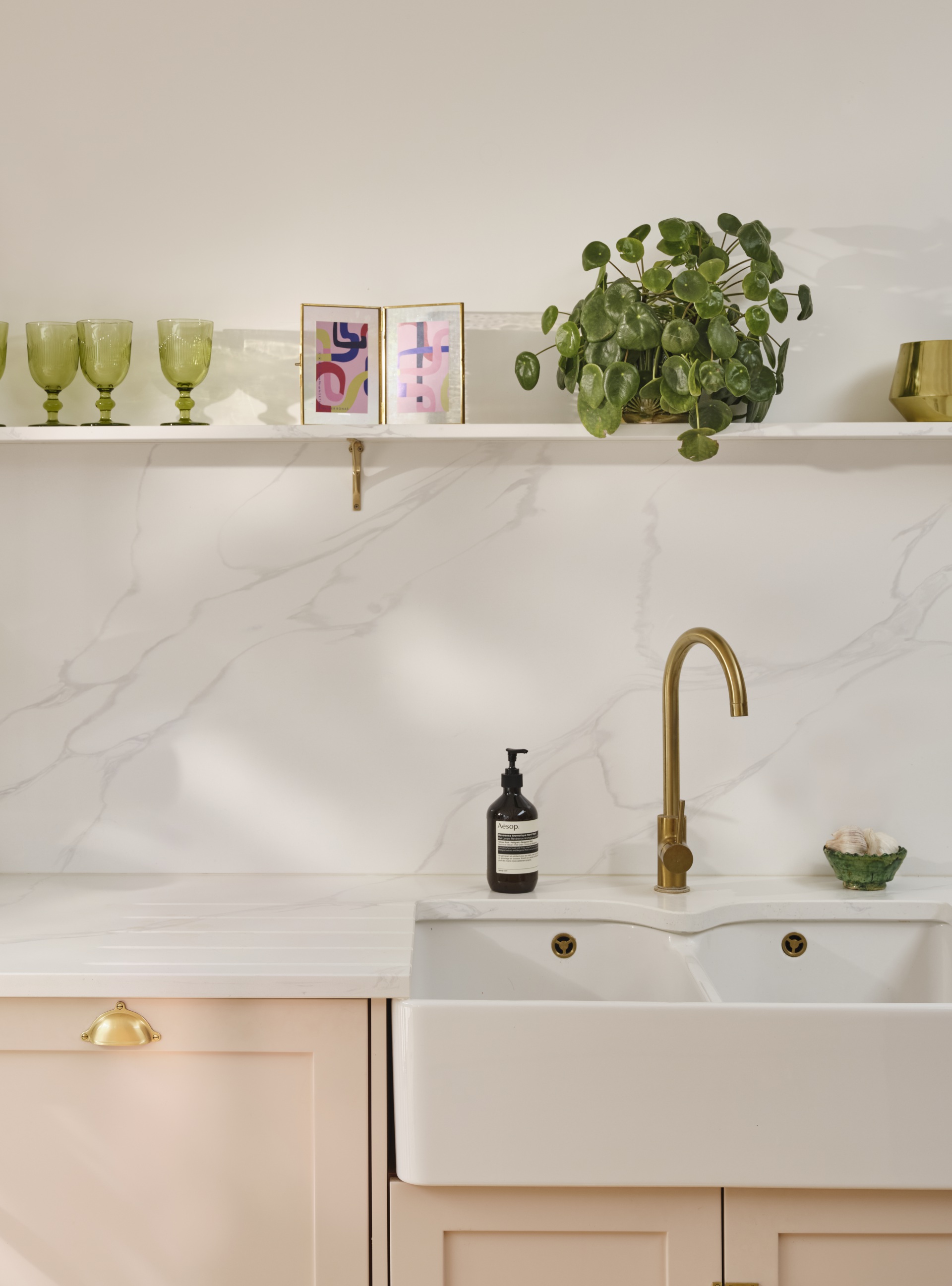 Modern kitchen counter and skin in white