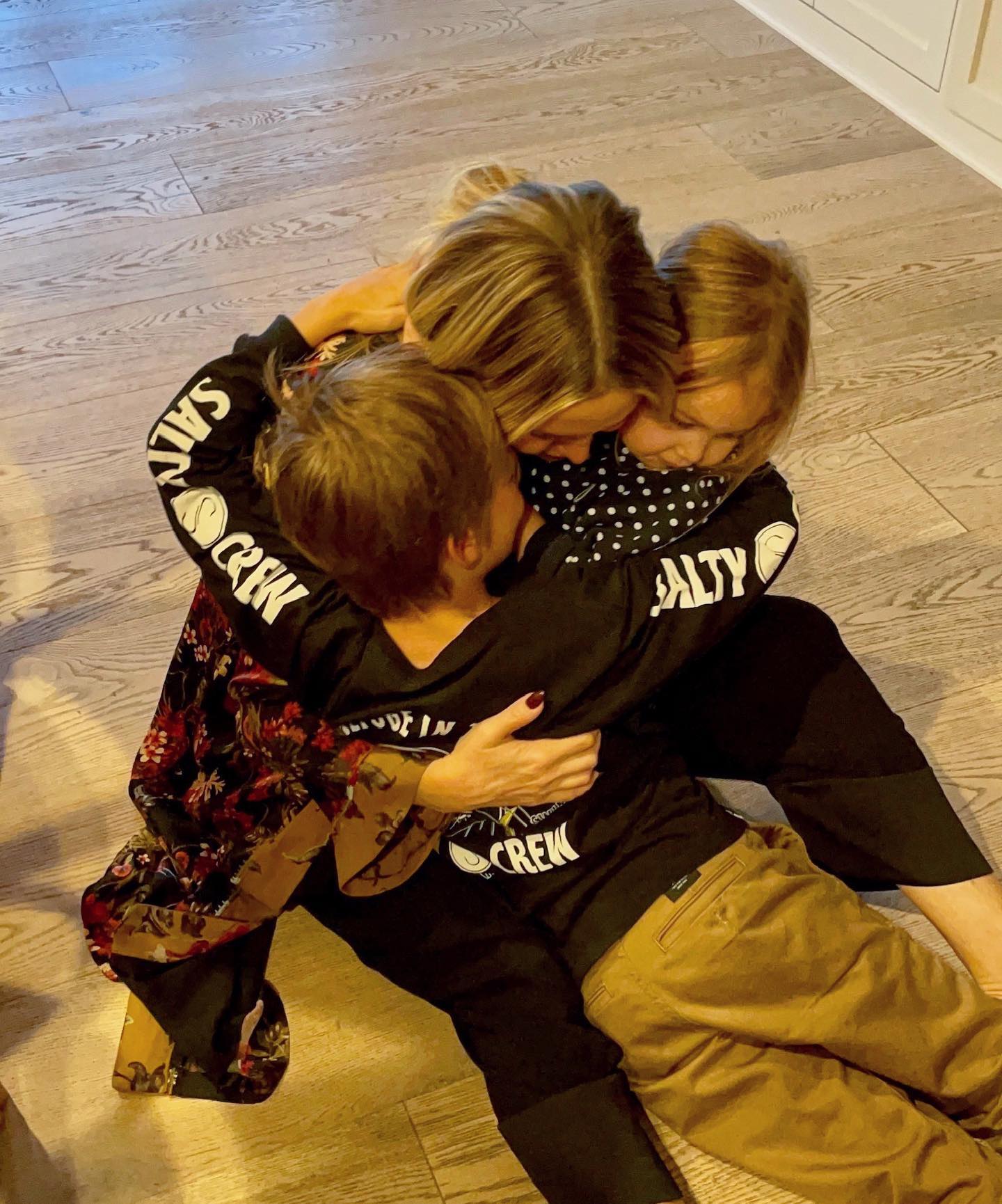 kate hudson her kids