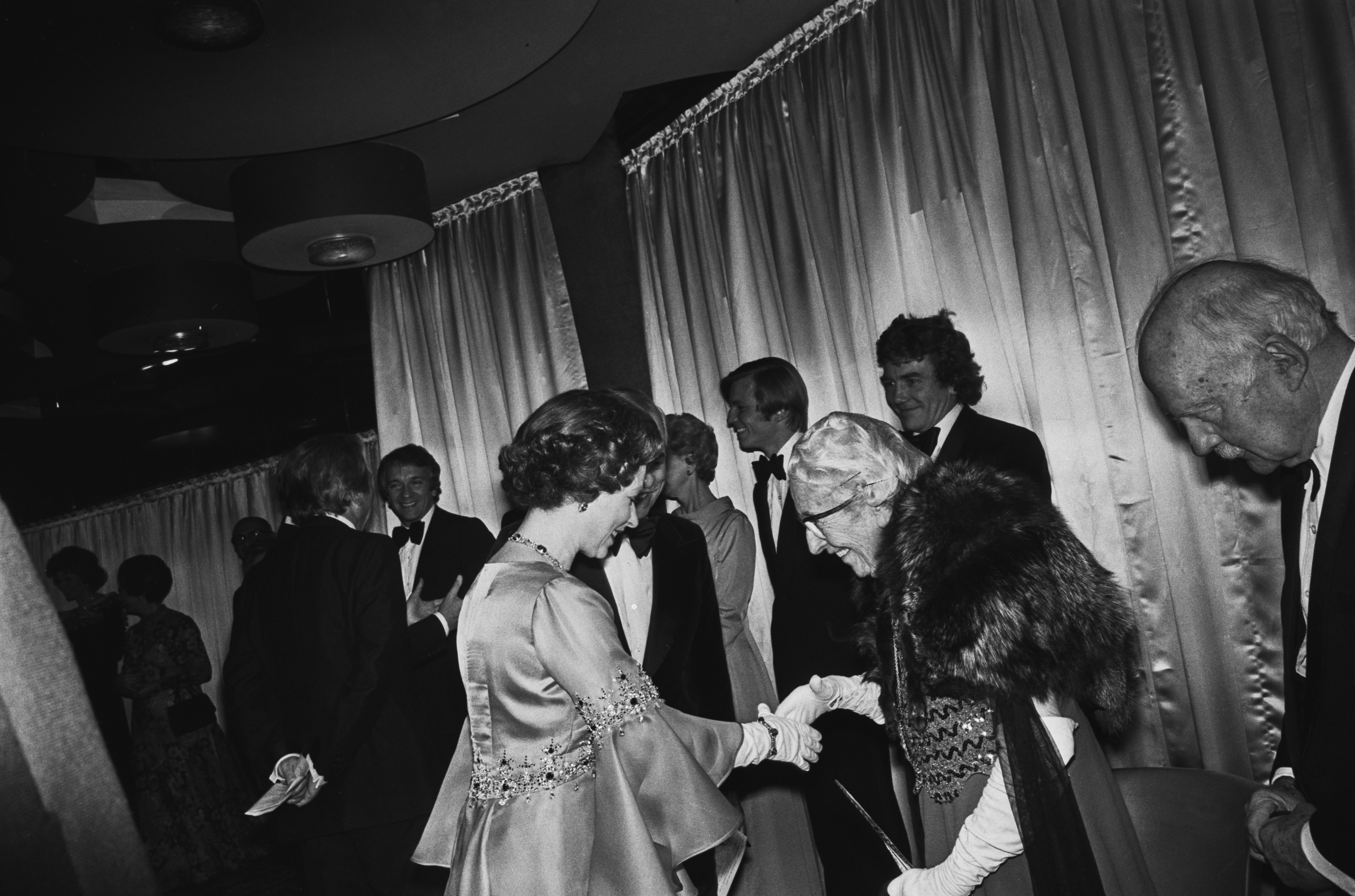 queen elizabeth ii meeting agatha