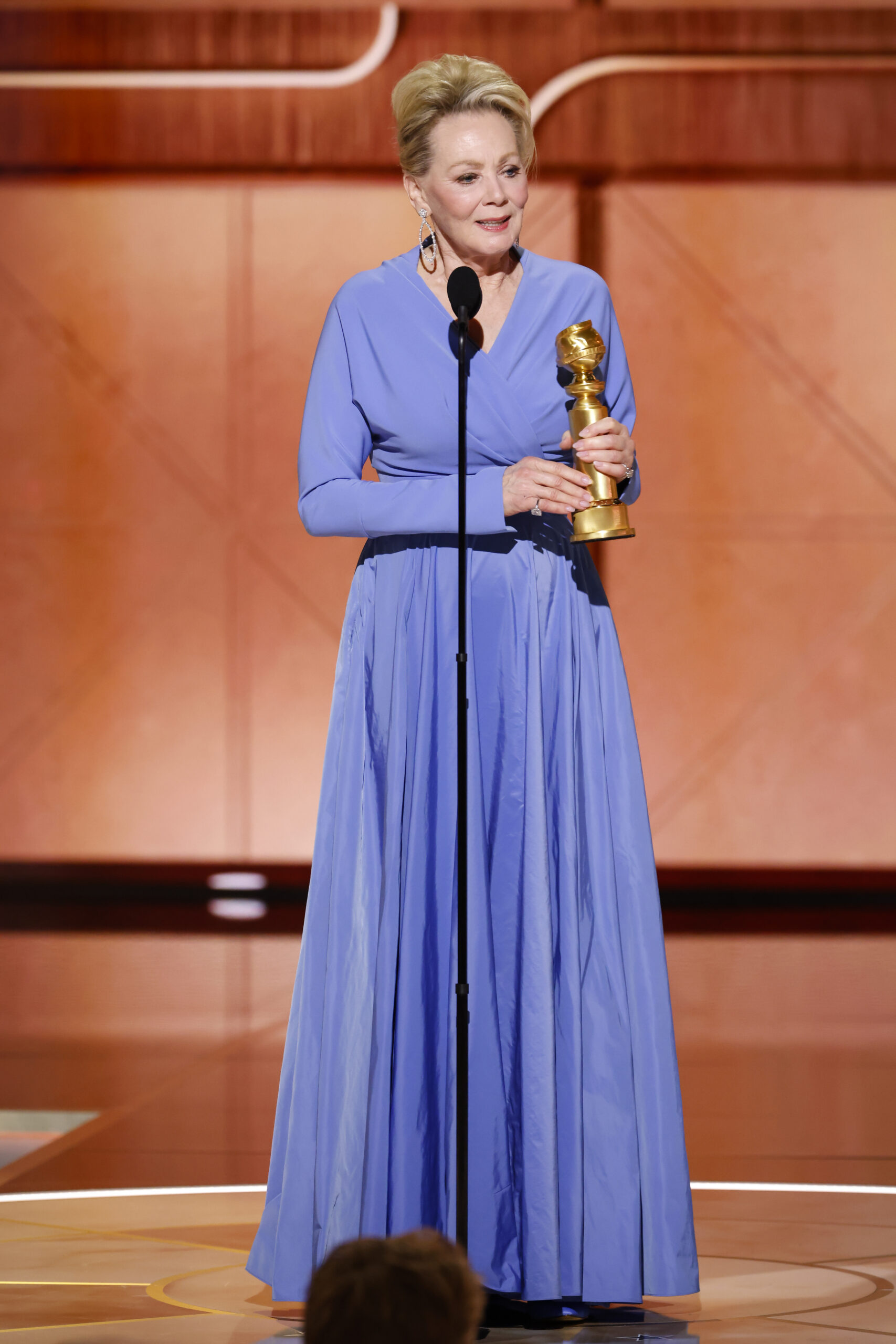 golden globes winners - jean smart