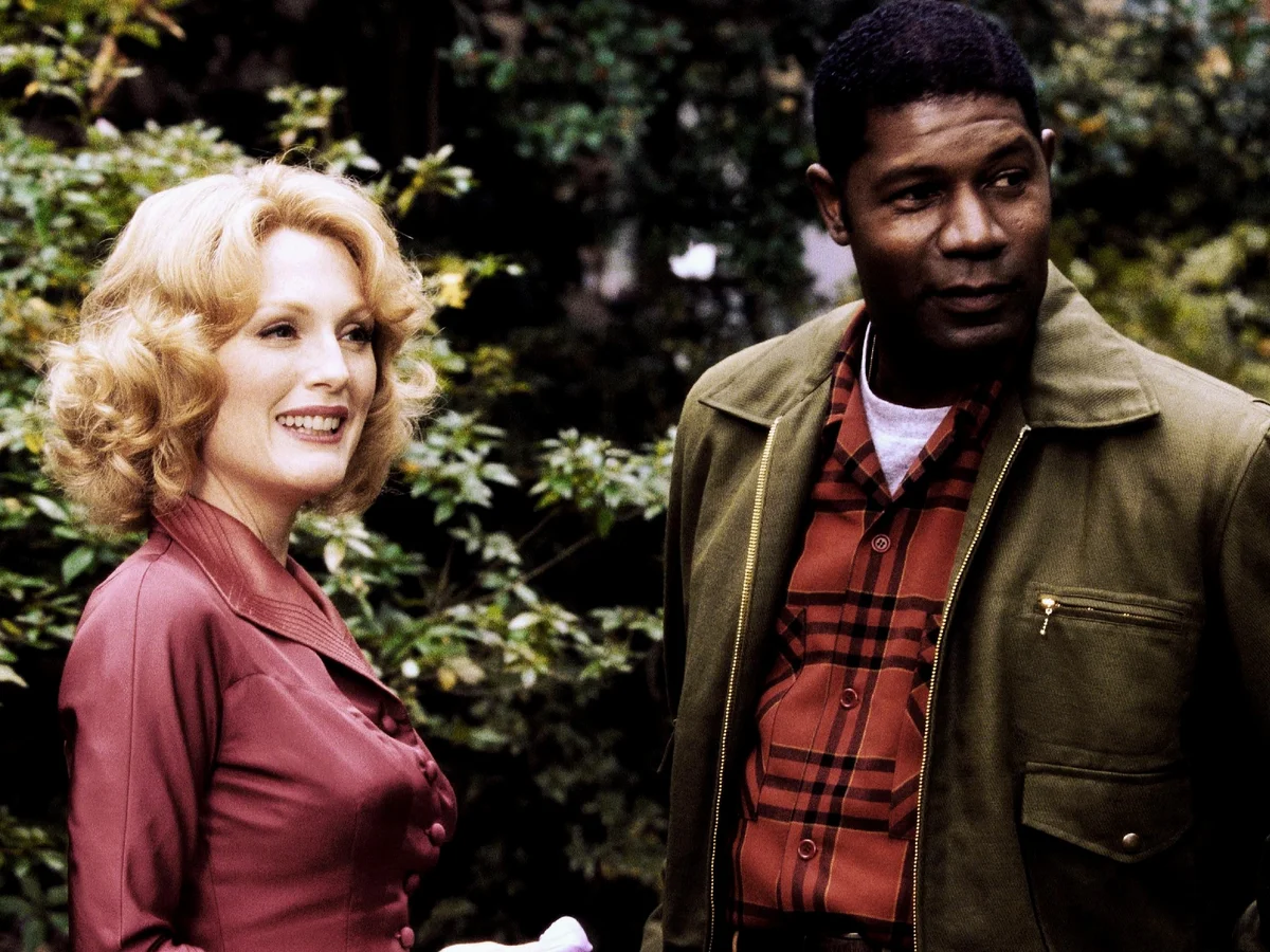 julianne moore movies - far from heaven
